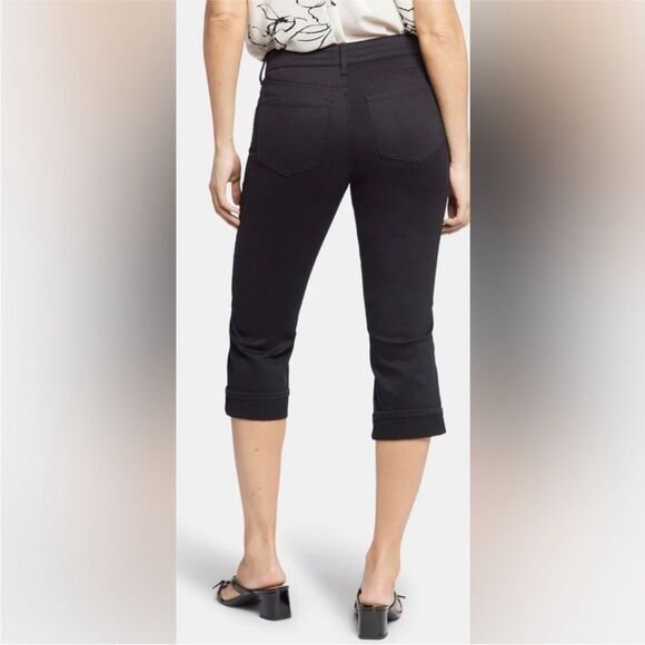 NYDJ | Marilyn Crop Black Denim Summer Capris JEAN - Picture 2 of 12